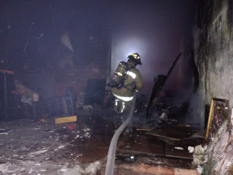 Se incendia casa en la Alma Obrera; hay un herido