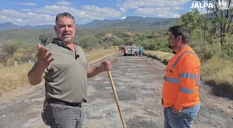 Bachea ayuntamiento de Jalpa carretera a Tlachichila