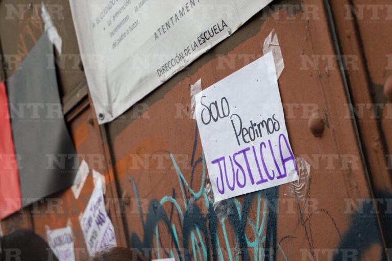 Sa manifiestan por caso de violencia digital en Técnica 1; destituyen a directivos