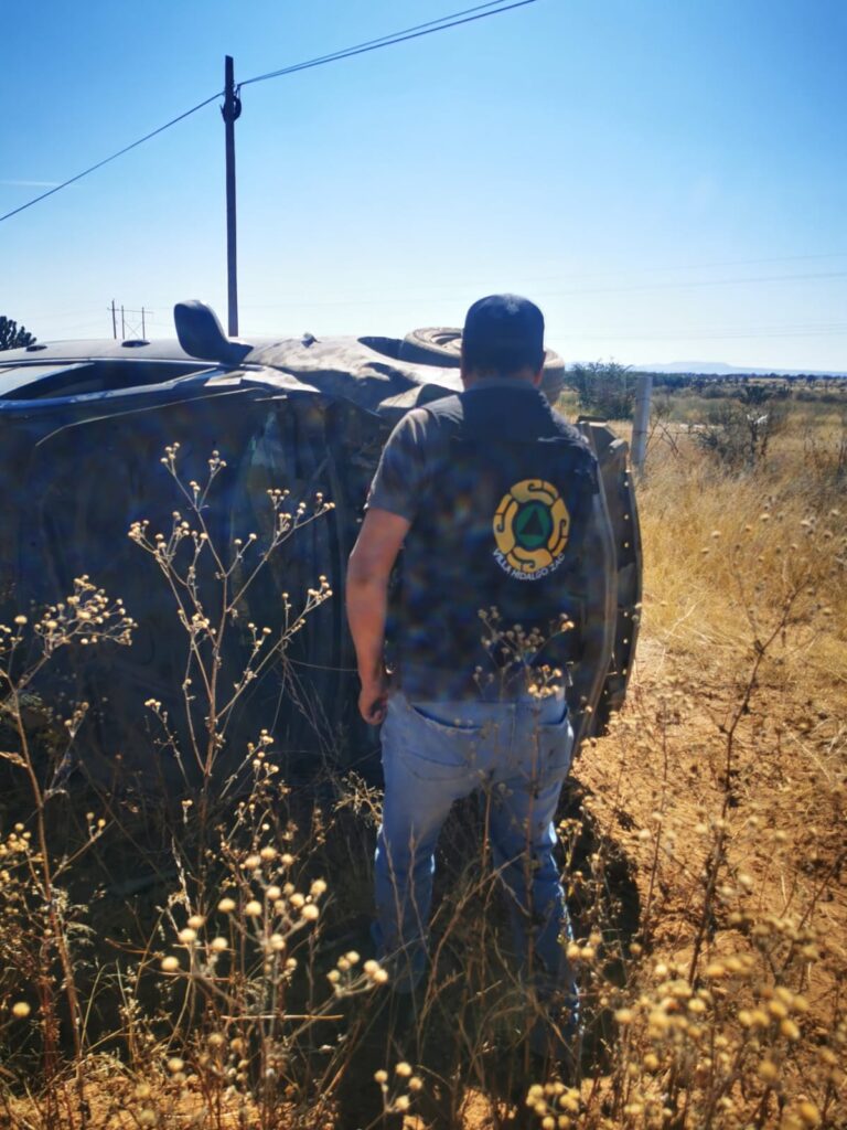 Se vuelca joven en Villa Hidalgo