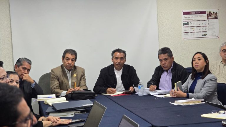 Garantizan que federalización de nómina respetará los derechos de docentes