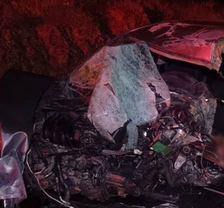Choca contra quinta rueda y resulta herido de gravedad
