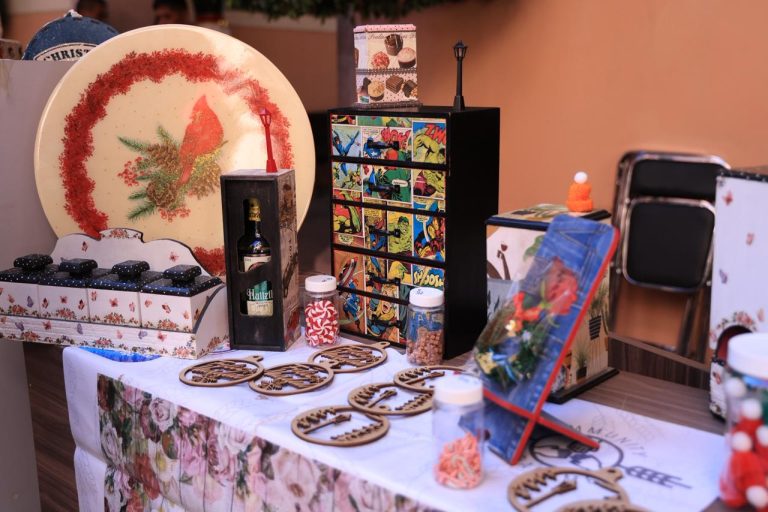 Fomentan el consumo local con mercadito