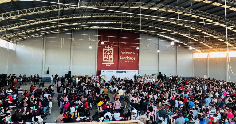 Celebran posada con habitantes de Tacoaleche