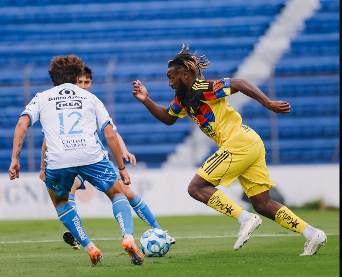 Cierra América año con triunfo ante el Puebla