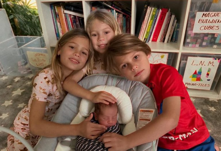Comparte Enrique Iglesias foto de sus cuatro hijos