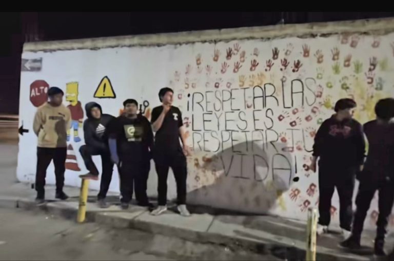 Previenen accidentes de motos con murales