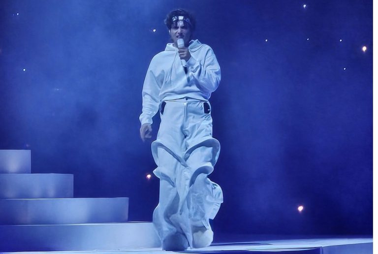Conquista HUMBE con show 360 en el Palacio de los Deportes