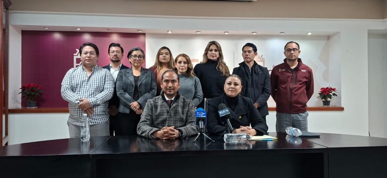 Inhabilitan por 7 meses a Enrique Flores Mendoza