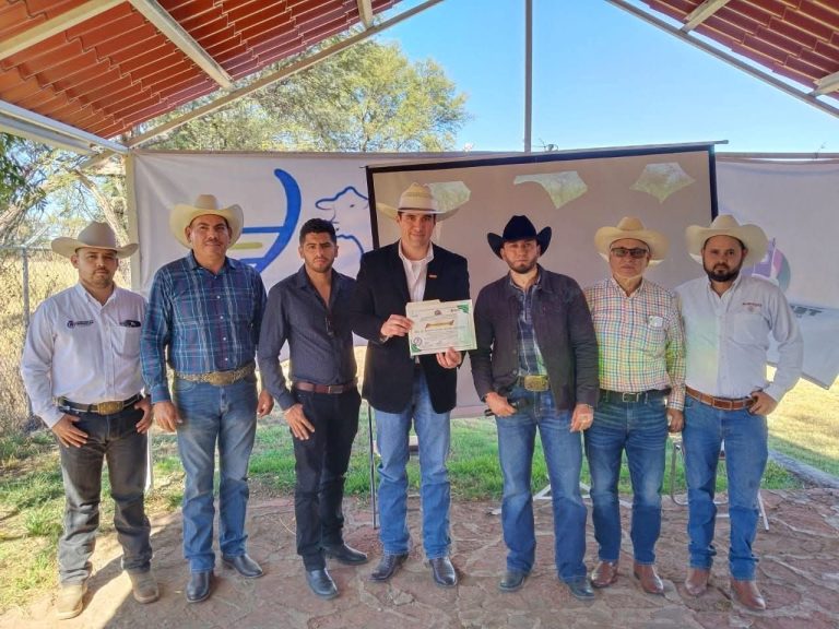 Arranca expo ganadera en Tepechitlán