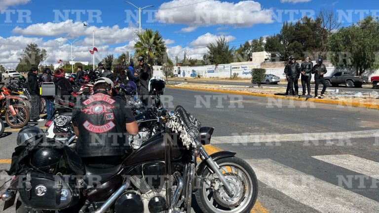 Motoclubes ruedan por descuento del peaje