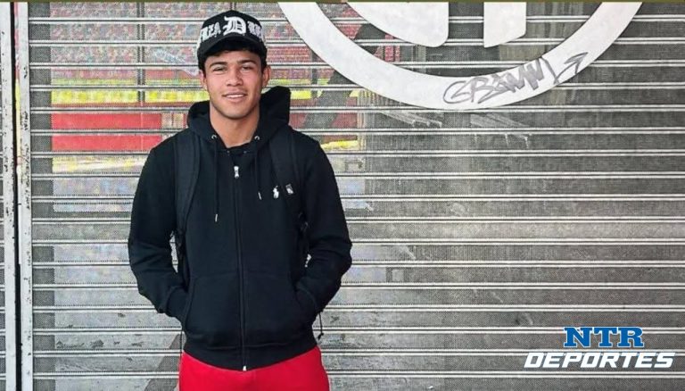 Avanza Contreras durante su debut en el Torneo del Sol