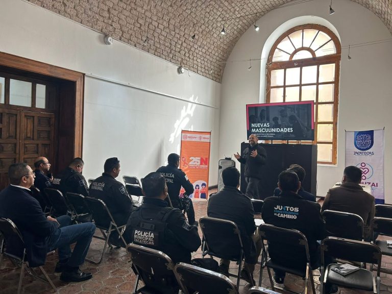 Encabeza ayuntamiento capitalino taller de Nuevas Masculinidades