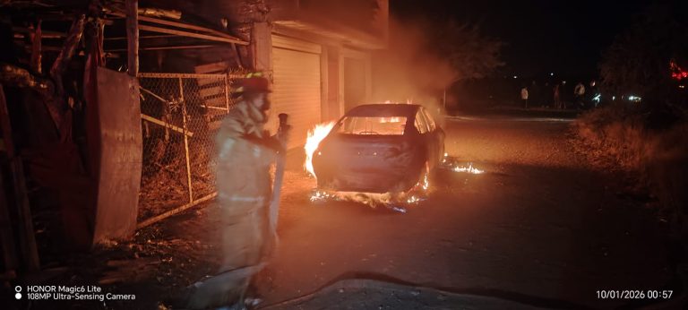 Se incendia vehículo en Guadalupe