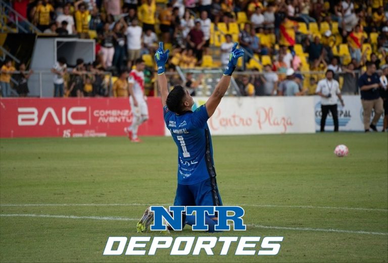 Antonny Monreal brilla en el Liberia