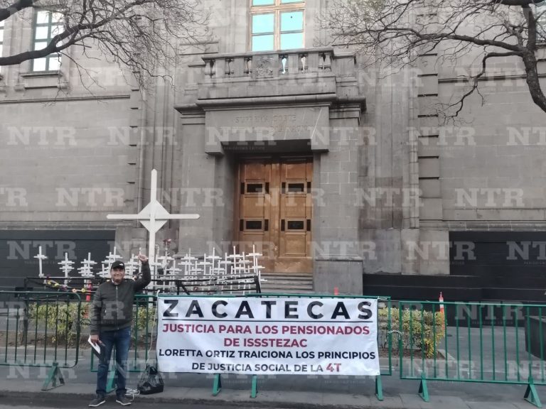 Pensionados a la espera de sentencia de la SCJN