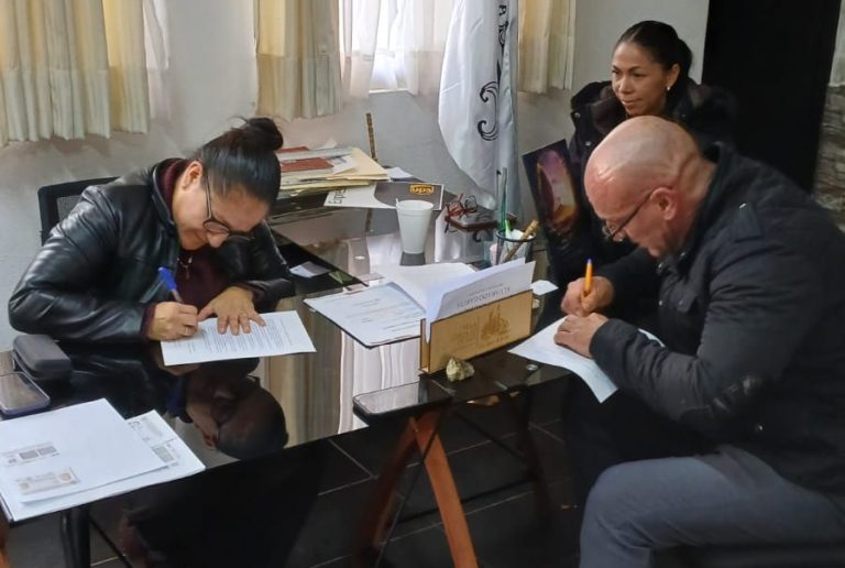Abordan falta de pago de trabajadores municipales