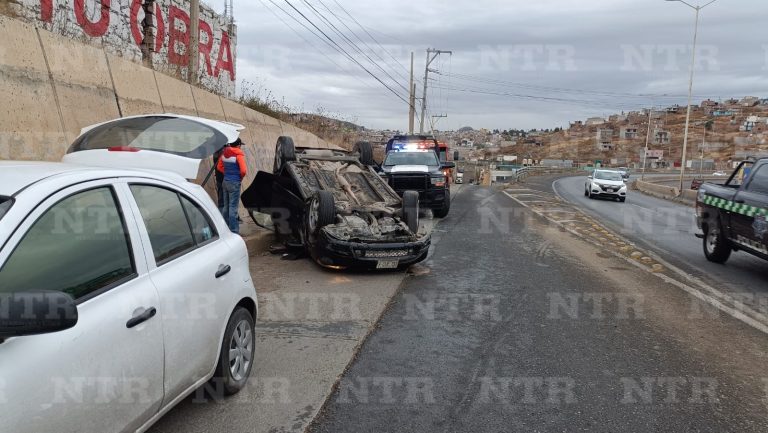 Cae llovizna y se disparan los choques
