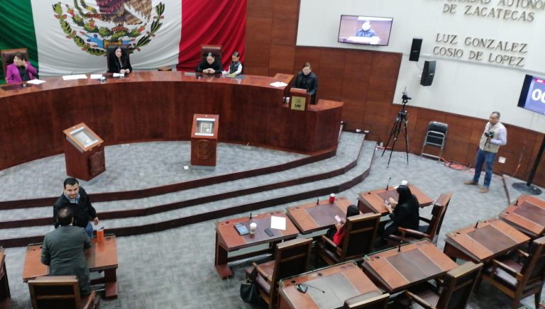 Presenta informe la diputada Karla Rivera