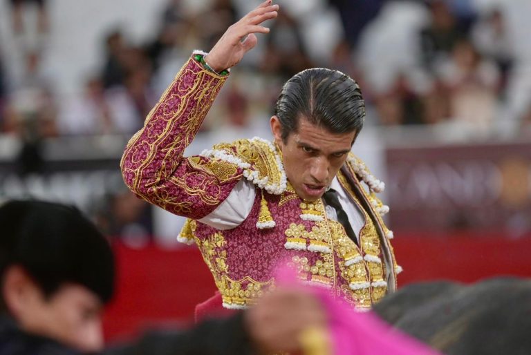 Calita deja dos faenas de peso en la primera del Serial Taurino de la Feria de León