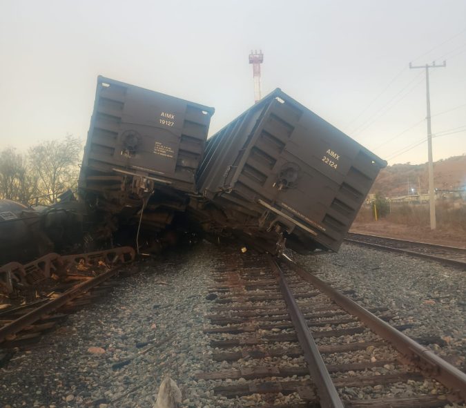 Descarrila tren en Nogales, Sonora