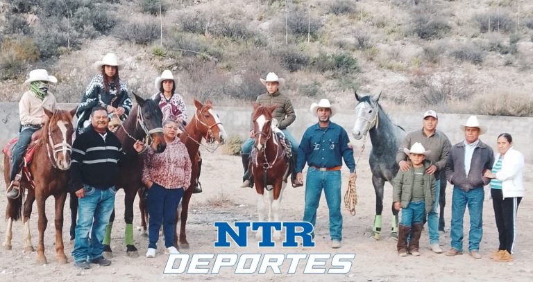 Imparten exhibición ecuestre en Concepción del Oro