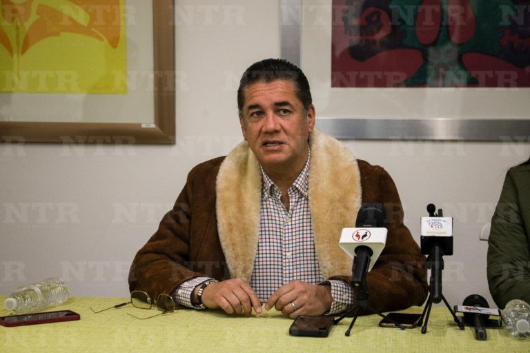 Llama Carlos Puente a resolver crisis del Issstezac