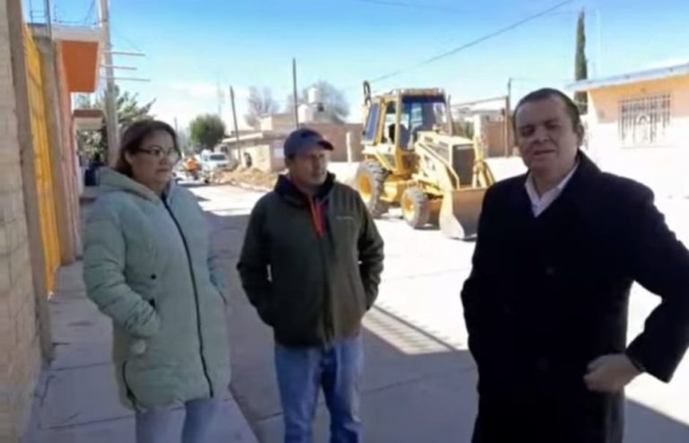 Construyen drenaje pluvial en Miguel Auza