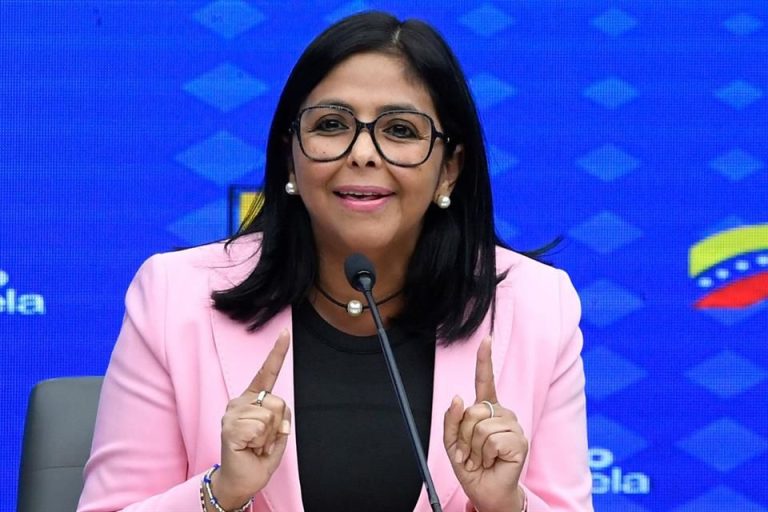 Reconoce Fuerza Armada de Venezuela a Delcy Rodríguez