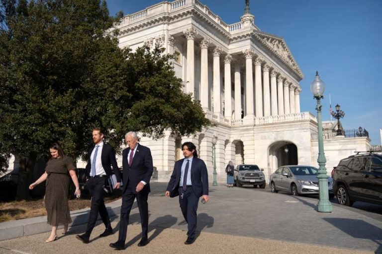 Quieren, con republicanos, frenar más intervenciones