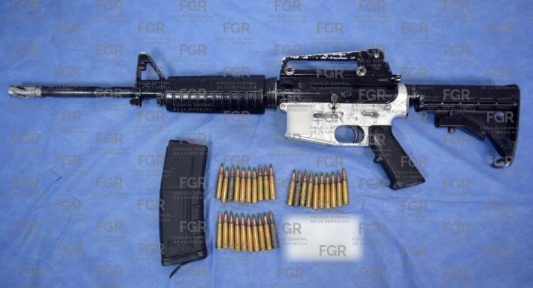 Vinculan a proceso a una persona por portación de arma