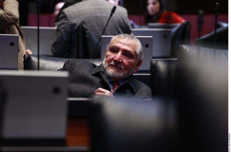 Asiste Adán Augusto al Senado como ‘soldado’
