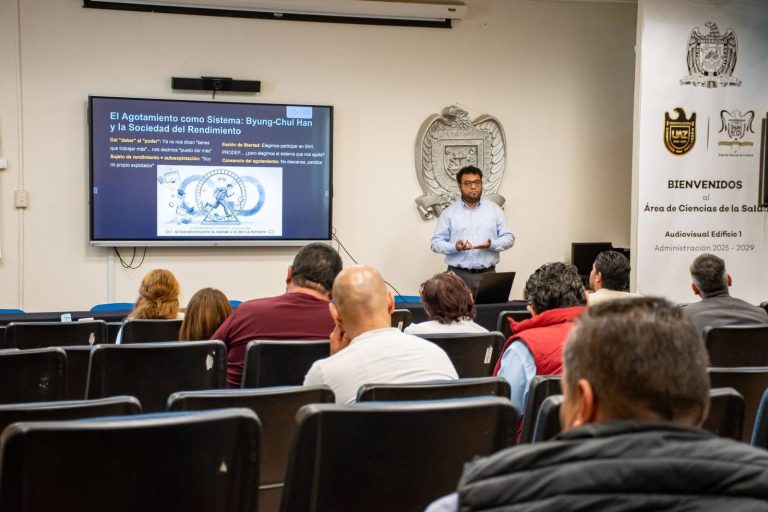 Fortalecen laboratorios de Ciencias de la Salud