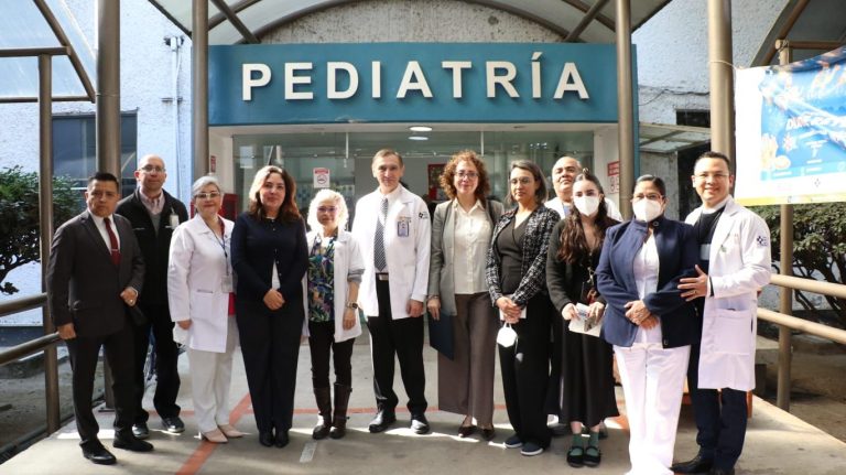 Acompaña SEDIF en cirugías de implante coclear