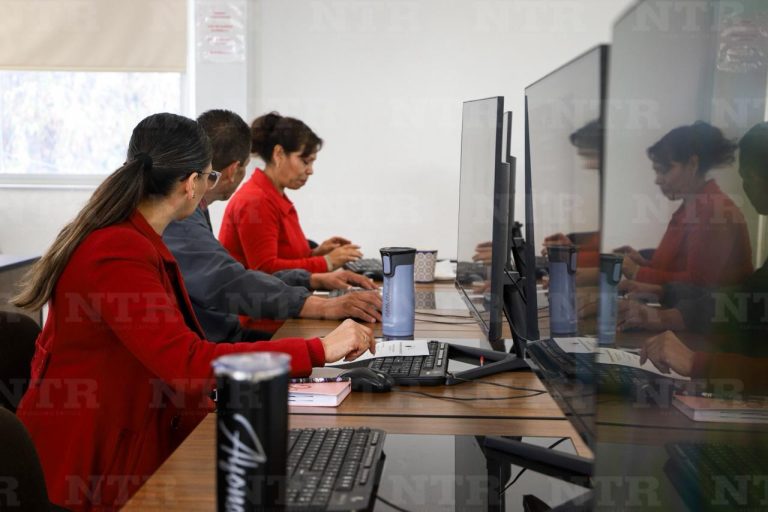 Preinscriben a 1,200 menores por minuto