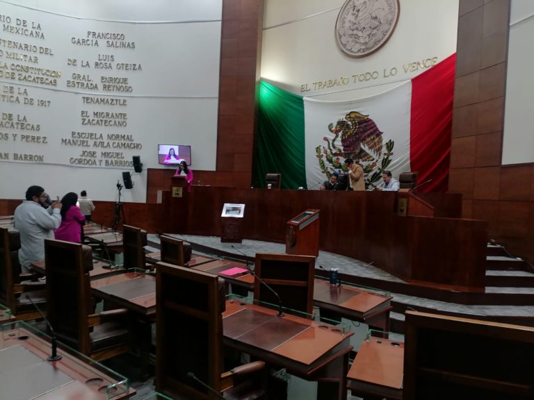 Aprueban aplazar la elección judicial