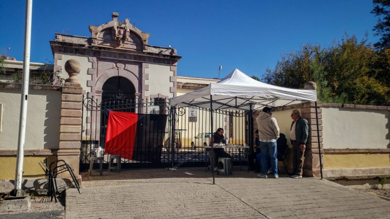 Continúa paro en Ciencias de la Tierra