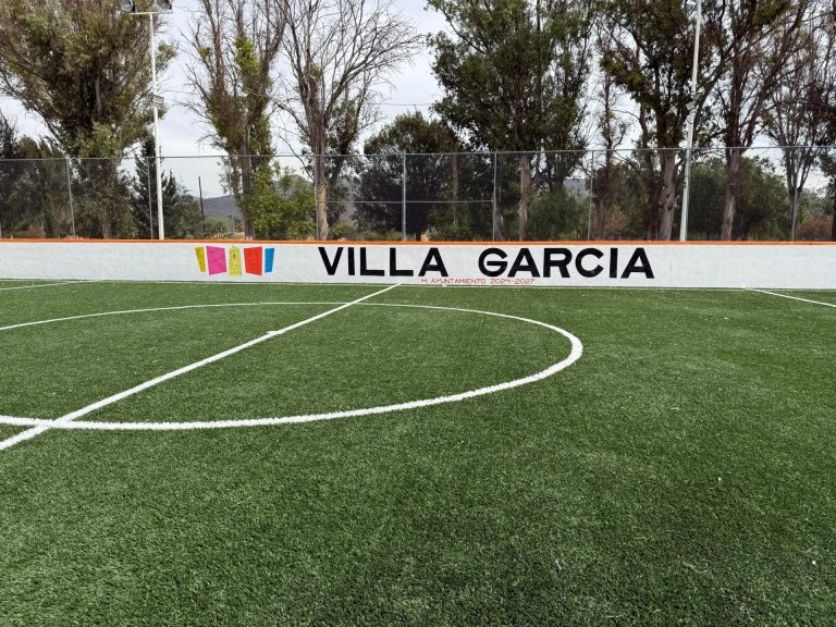 Entregan rehabilitación de cancha en Villa García