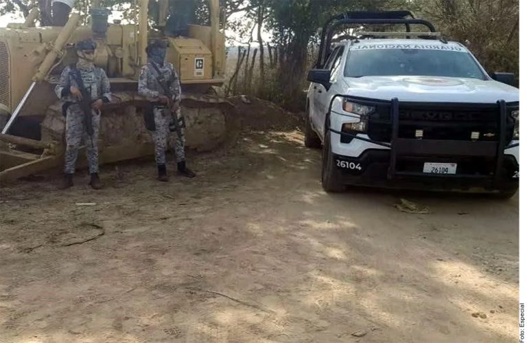 Indagan causas de secuestro de mineros