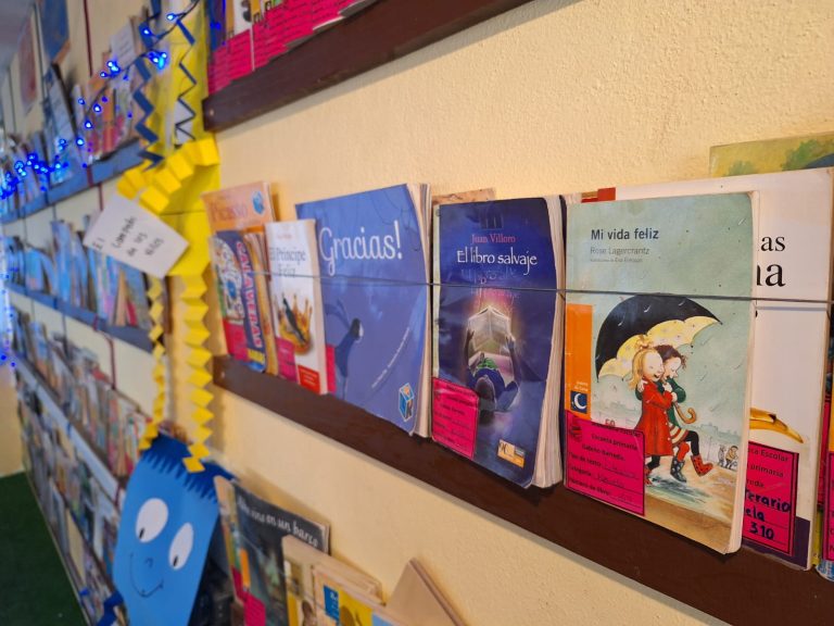 Promueven la lectura niños y jóvenes con su Mochila Viajera