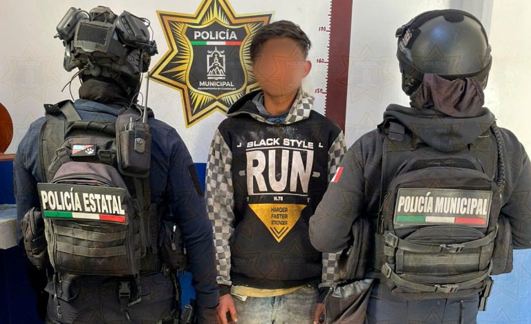 Detienen a dos hombres con arma de fuego y droga
