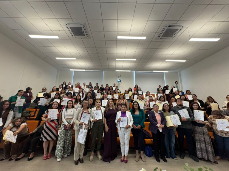Realiza Semujer panel feminista