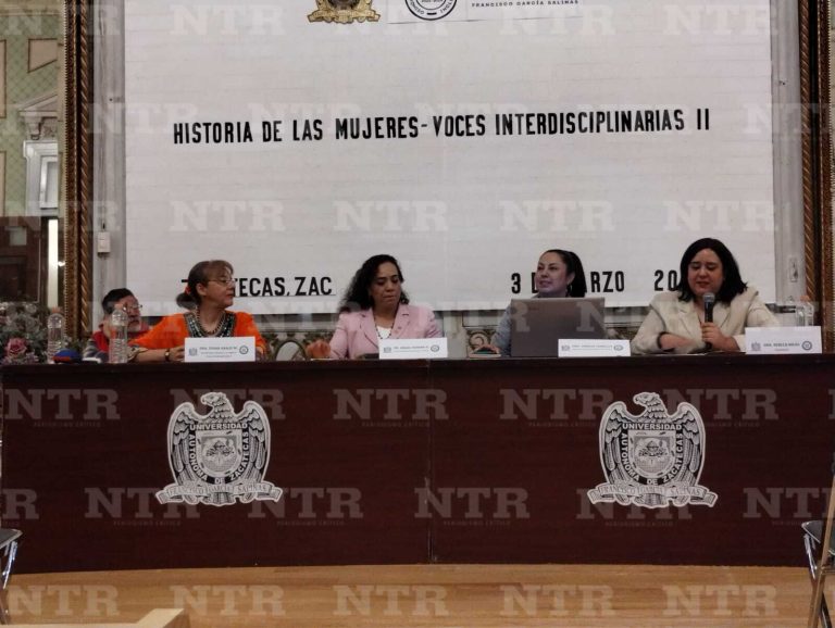 Destacan los aportes históricos de mujeres