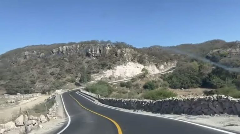 Concluyen modernización de la carretera El Conejo-Huitzila