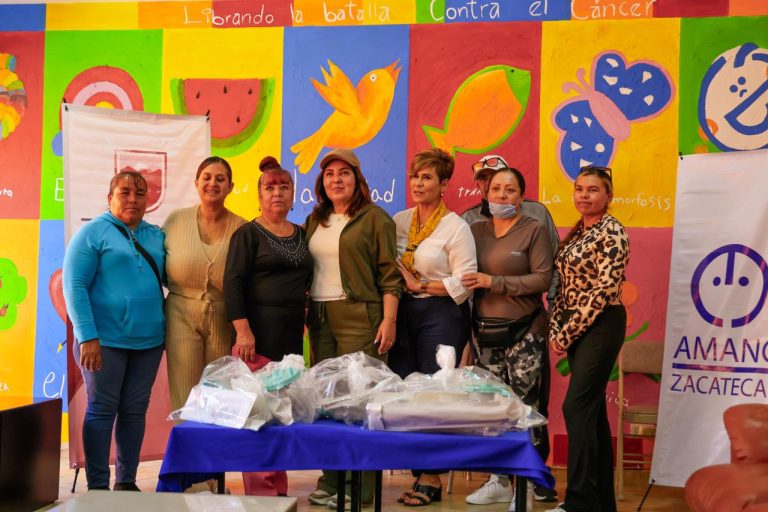 Entregan 18 kits de diagnóstico de cáncer de mama