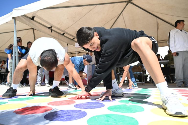 Participan más de 300 universitarios en Expo Salud