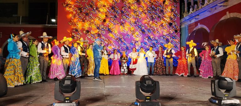 El folklor zacatecano visita Michoacán