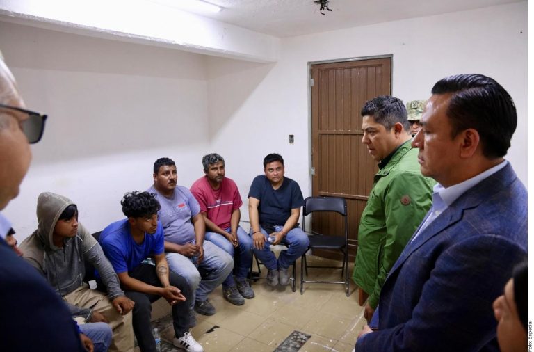 Encuentran con vida a electricistas desaparecidos en SLP
