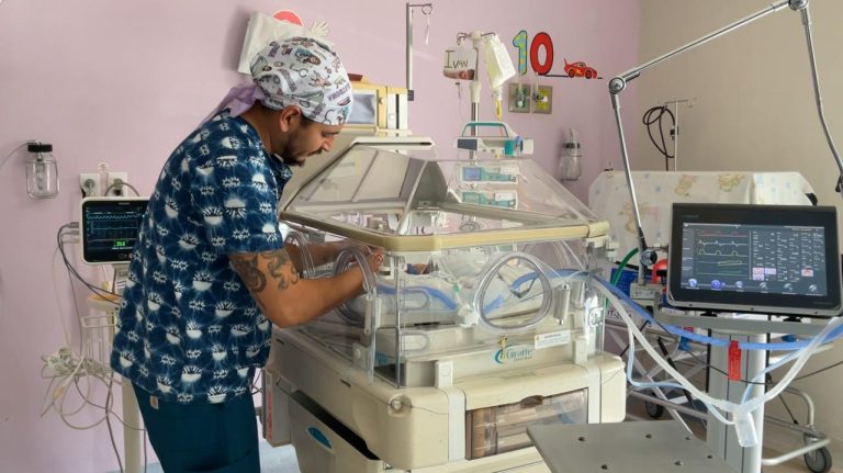 Gemelos prematuros se recuperan con éxito en el ISSSTE Zacatecas