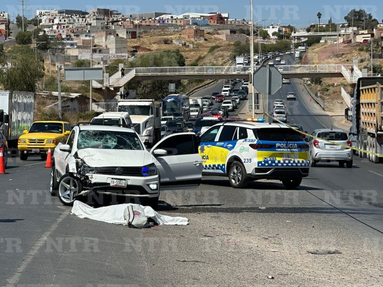 Muere motociclista tras ser embestido por una camioneta